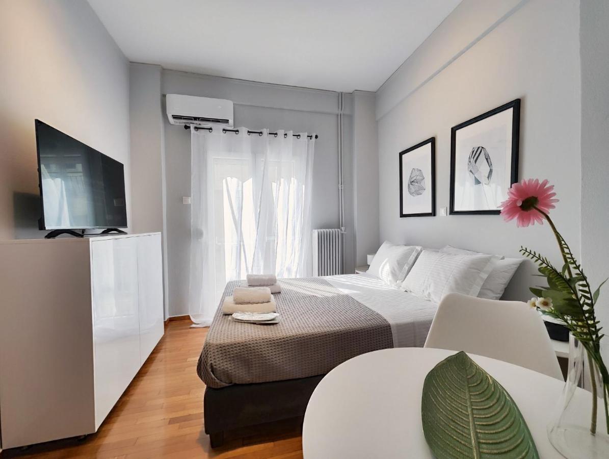 Zea Apartments Piraeus Exterior photo